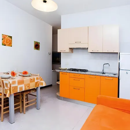 Erikbeach Trilo Apartment